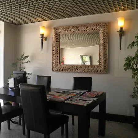 Residencial Hotel 2*